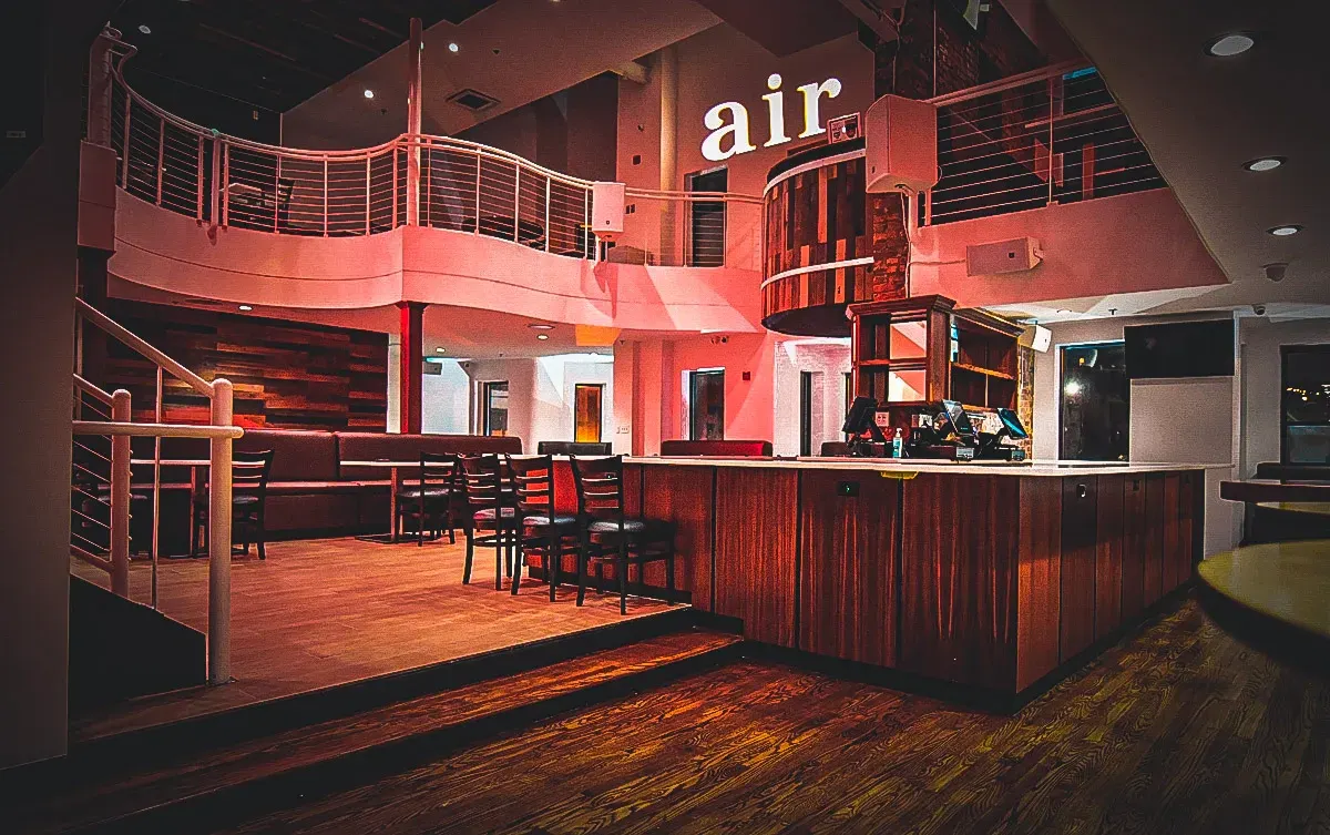 Air Restaurant & Lounge